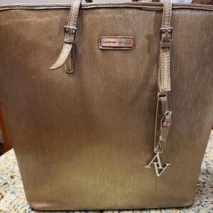 Adrienne Vittadini Metallic Gold Computer Tote. 15 x 19 x 5 1/2”